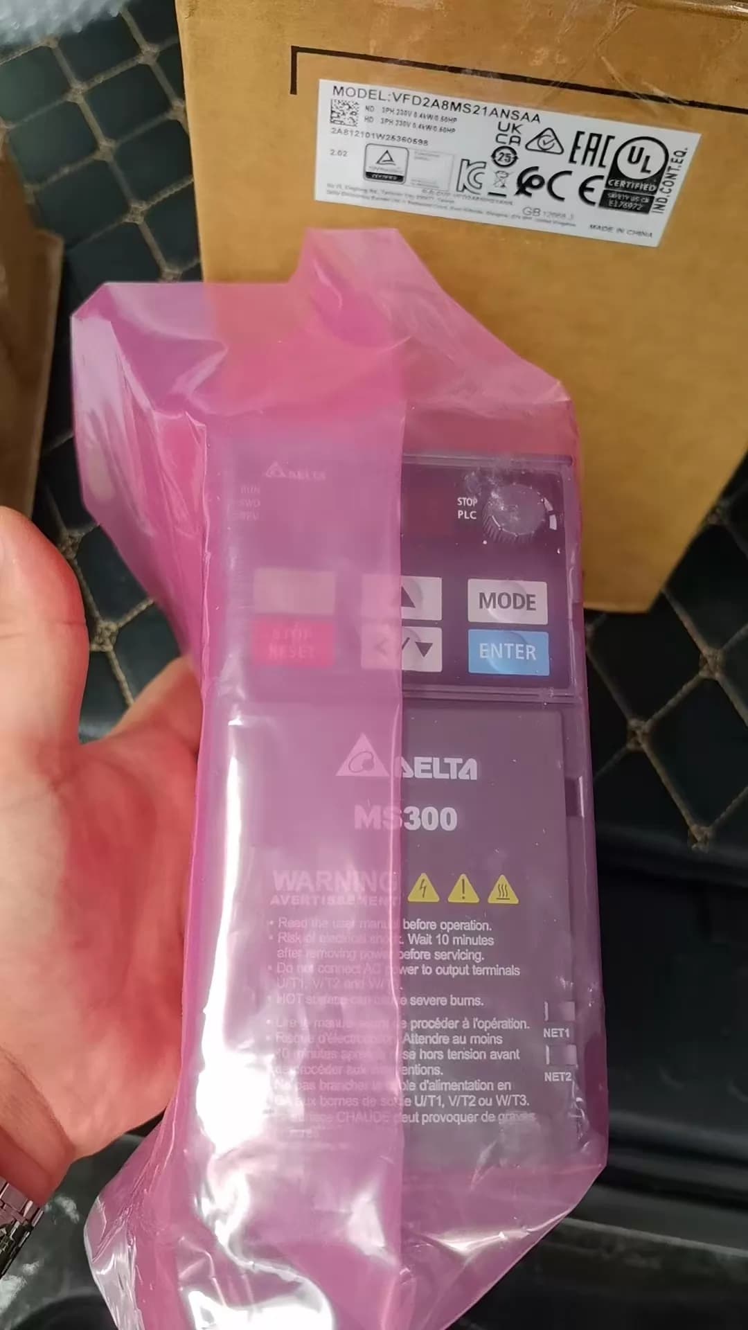 100% visiškai naujas originalus ir originalus Delta 220V 0,4KW VFD2A8MS21ANSAA Dažnio keitikliai Pavaros servo variklis