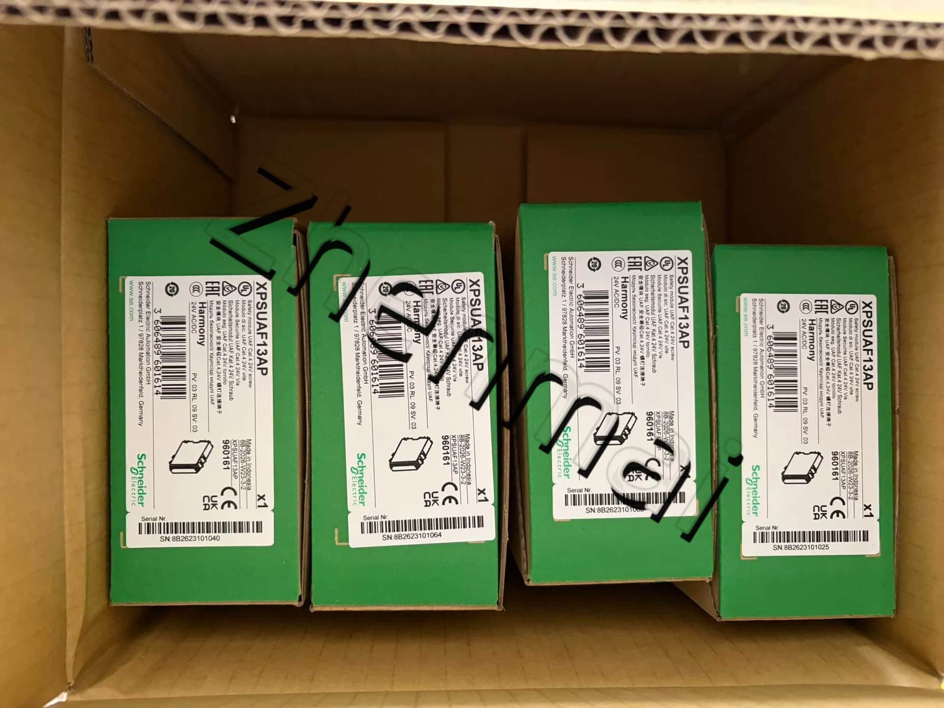 100% visiškai naujas, originalus ir originalus Schneider XPSUAF13AP Dažnio keitikliai, grandinės pertraukikliai, kontaktoriai, apsauginiai įtaisai