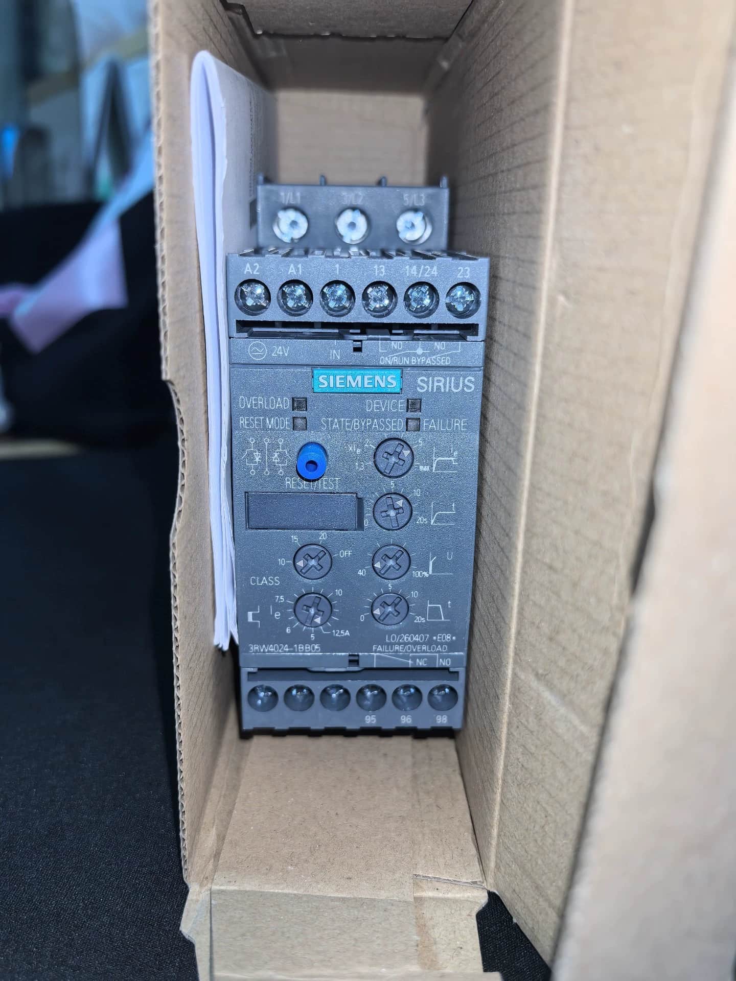 Visiškai naujas, originalus, gamyklinis Siemens 3RW4027-1BB15 minkštas starteris SIRIUS SOFT STARTER