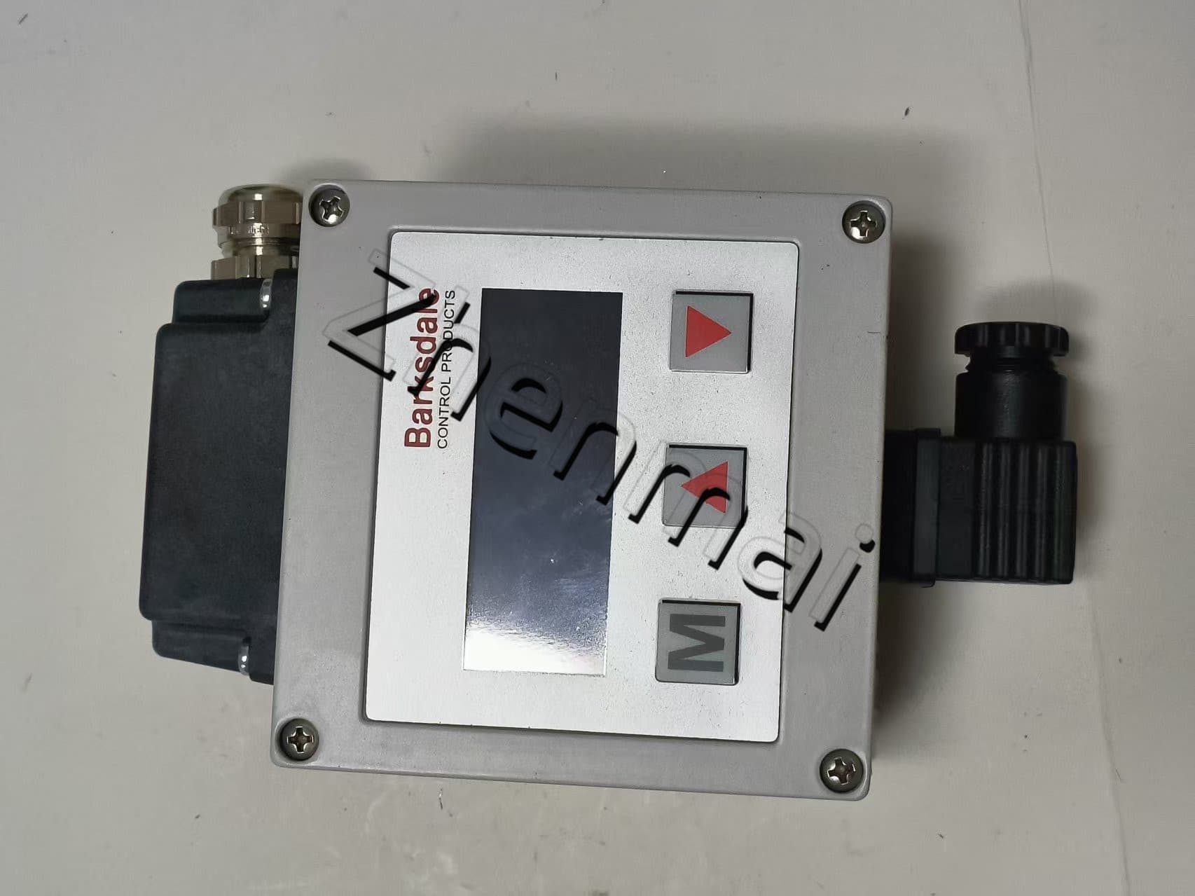 Visiškai naujas originalus Barksdale 0003-024(UAS3V3)+0631-070(UTA2,100mm，0-100℃) Slėgio jutiklis Lygio jungiklis Srauto jungiklis Slėgio jungiklis Greitas pristatymas