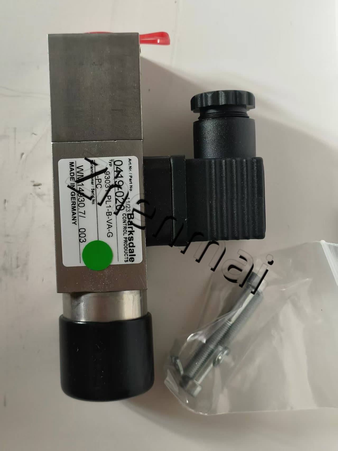 Visiškai naujas originalus Barksdale 0419-020 93031-PL1-B-VA-GL-PC Slėgio jutiklis Lygio jungiklis Srauto jungiklis Slėgio jungiklis Greitas pristatymas