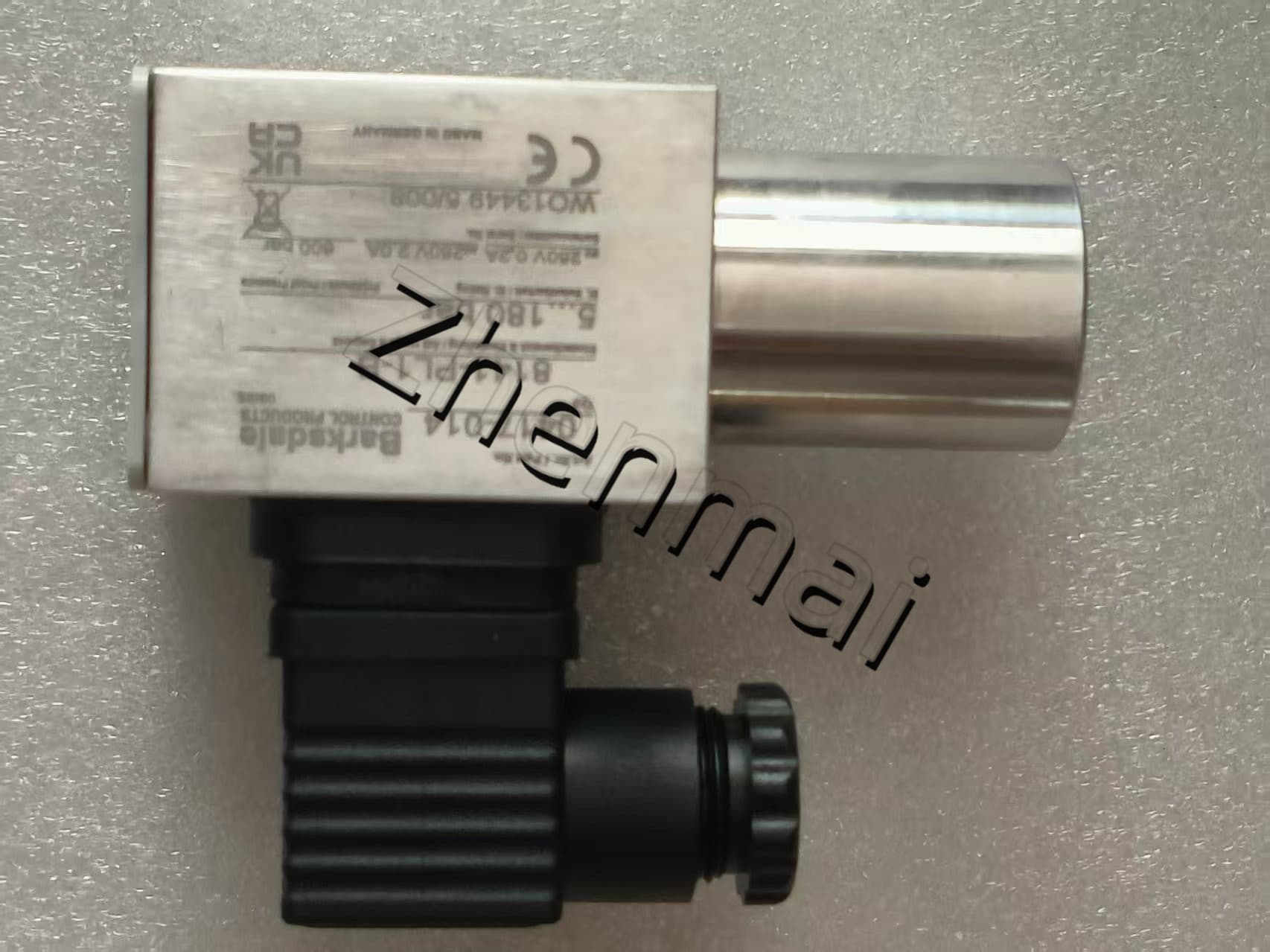 Visiškai naujas originalus Barksdale 8141-PL1-B 0417-014 Slėgio jutiklis Lygio jungiklis Srauto jungiklis Slėgio jungiklis Greitas pristatymas