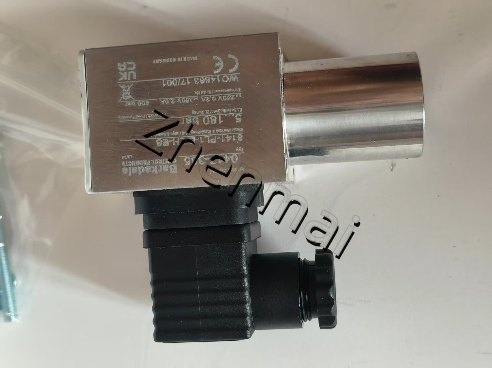 Visiškai naujas originalus Barksdale 8141-PL1-B-LH-ES 0417-385 slėgio jutiklis Lygio jungiklis Srauto jungiklis Slėgio jungiklis Greitas pristatymas