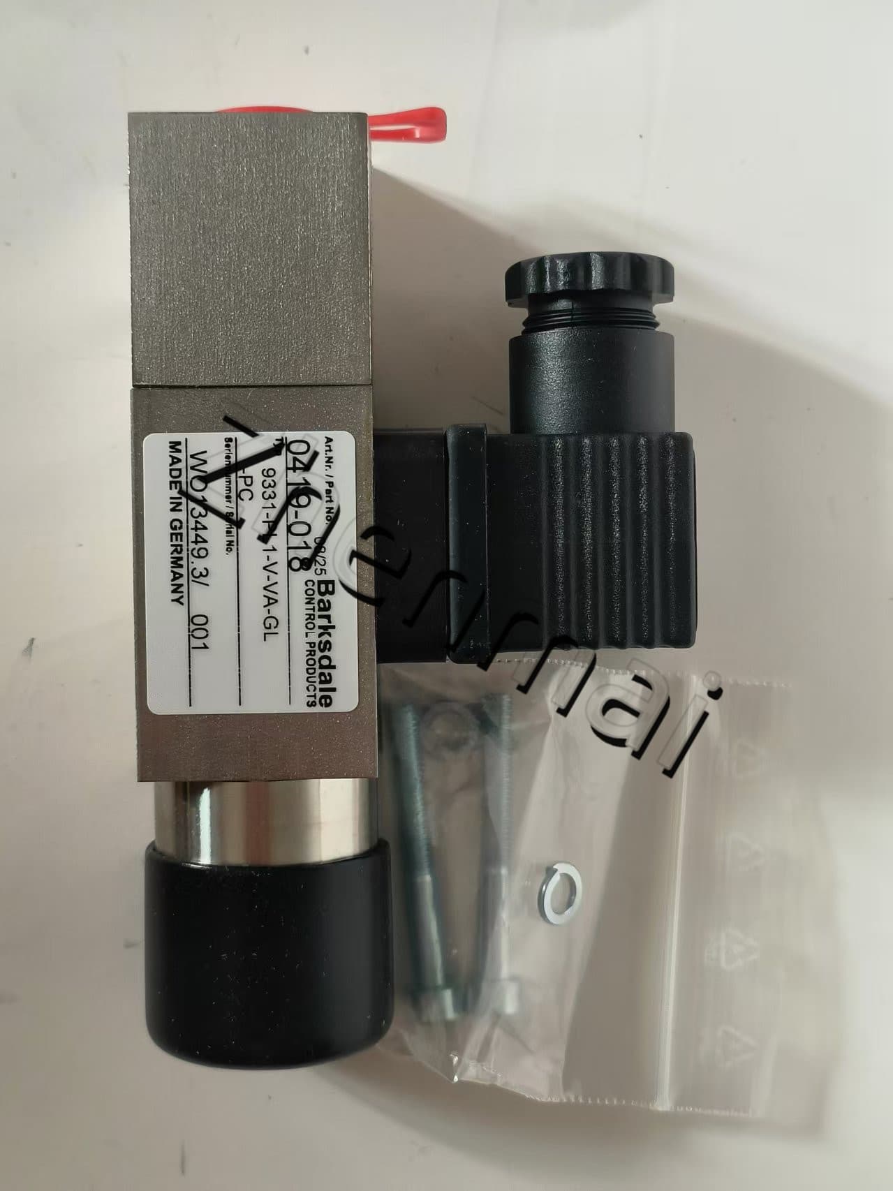 Visiškai naujas originalus Barksdale 99331-PL1-V-VA-GL-PC 0419-018 Slėgio jutiklis Lygio jungiklis Srauto jungiklis Slėgio jungiklis Greitas pristatymas