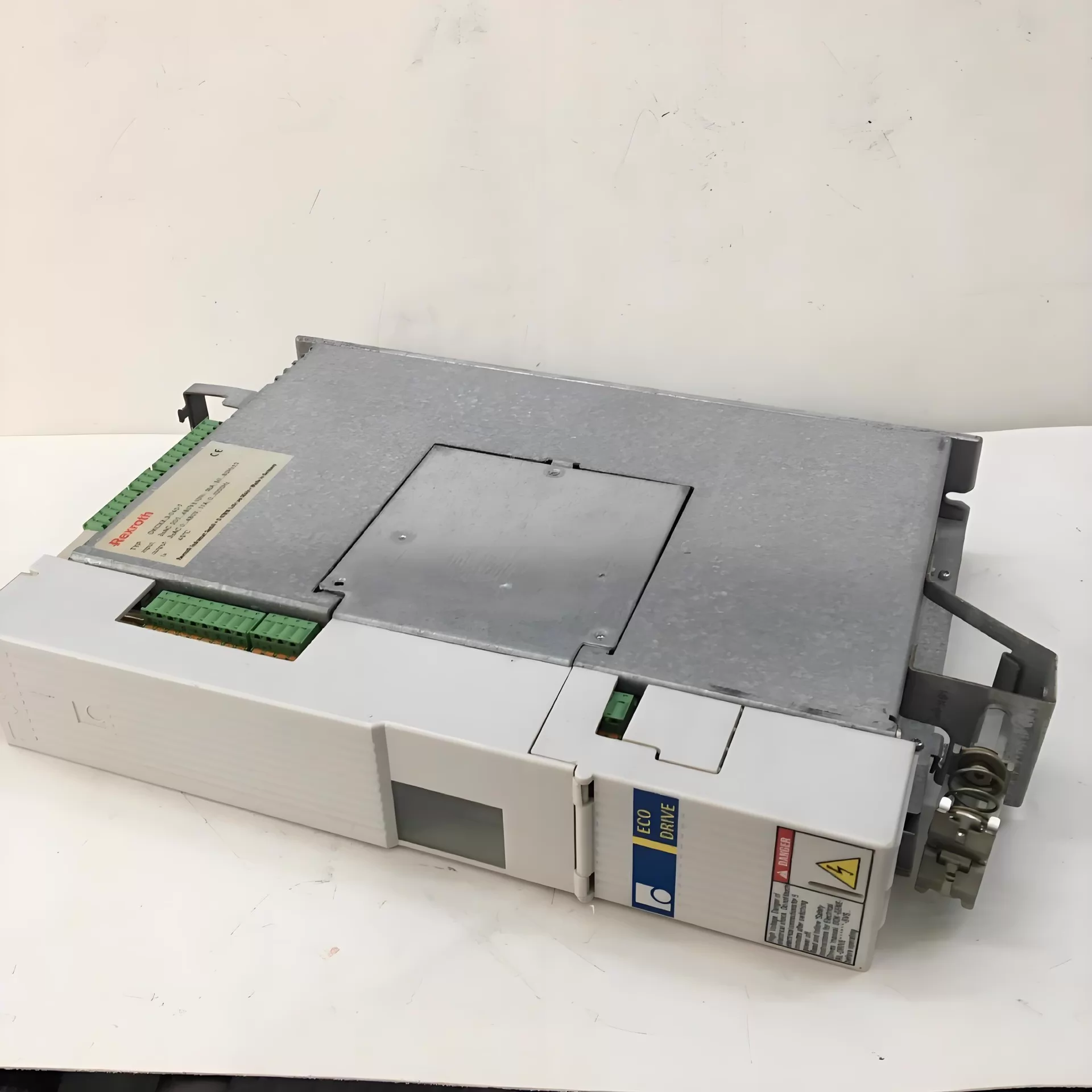 Visiškai naujas originalus Bosch Rexroth servo variklis ACS1-W018-EA3-BB-ETECHHNN-20RSCHN10NN-NN servo variklis Greitas pristatymas