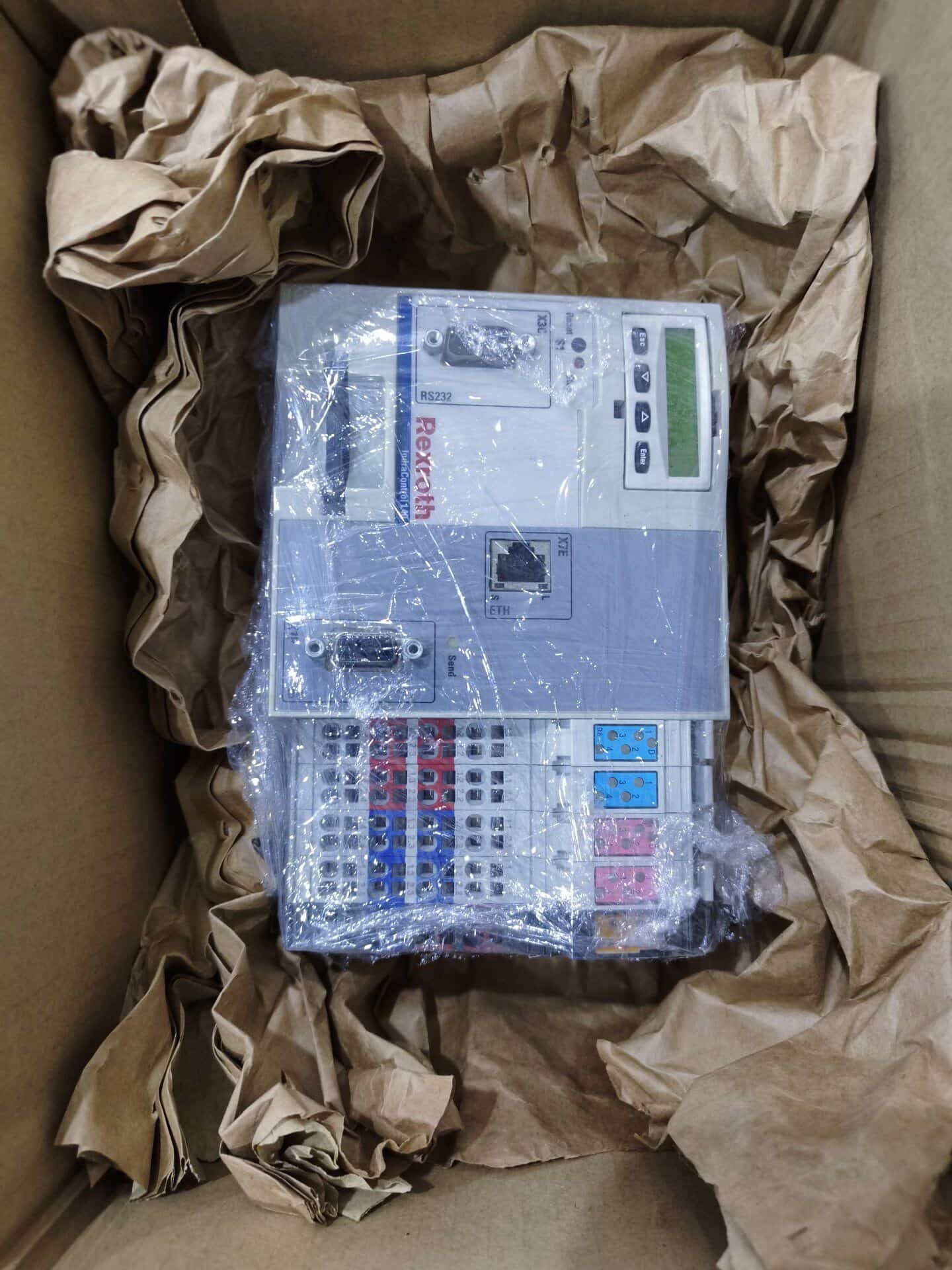 Visiškai naujas originalus Bosch Rexroth servo pavara CML40.2-NP-330-NA-NNNN-NW servo variklis Greitas pristatymas