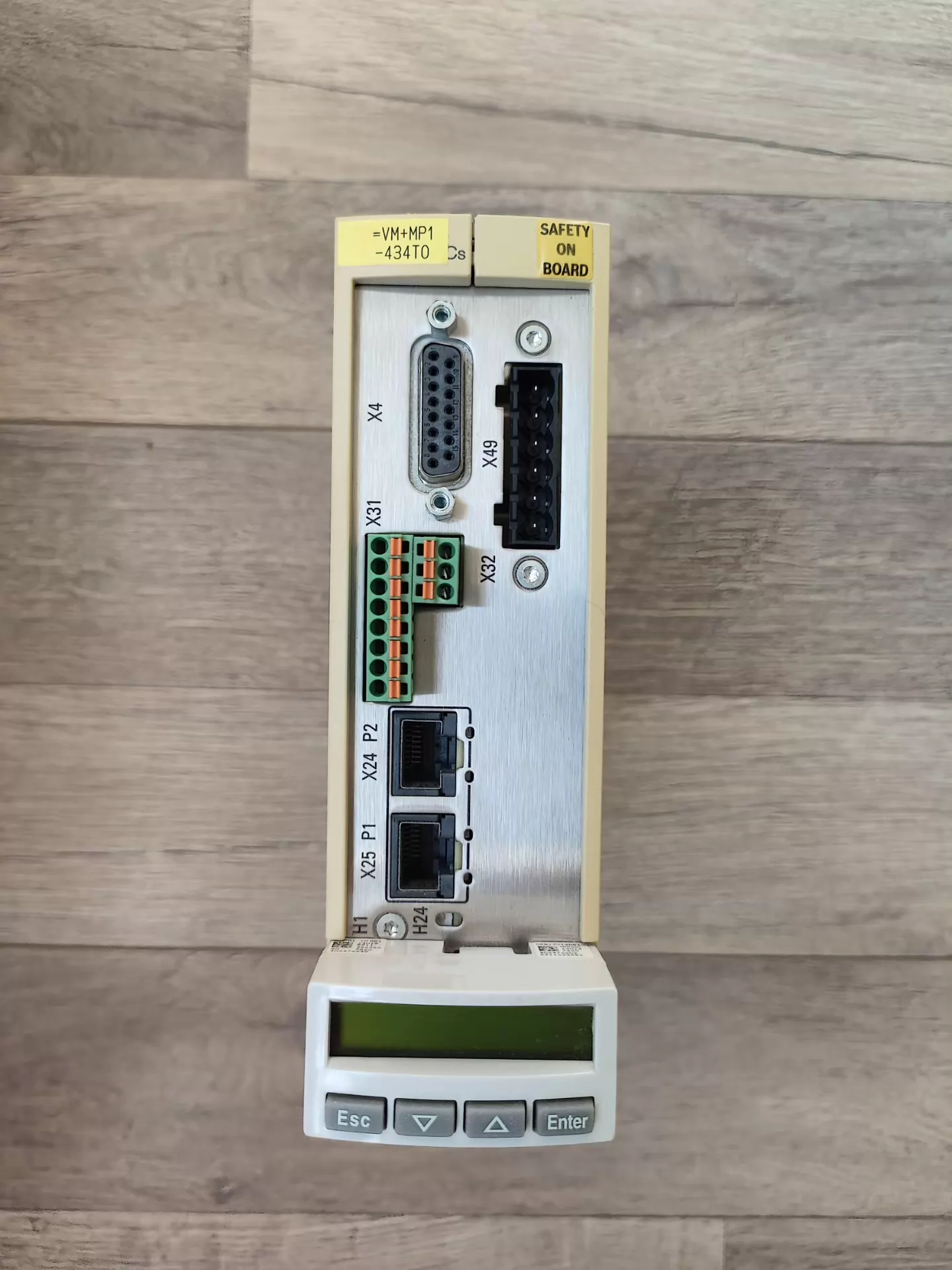 Visiškai naujas originalus Bosch Rexroth servovariklis HCS01.1E-W0009-A-02-B-ET-EC-NN-L4-NN-FW servo variklis Greitas pristatymas