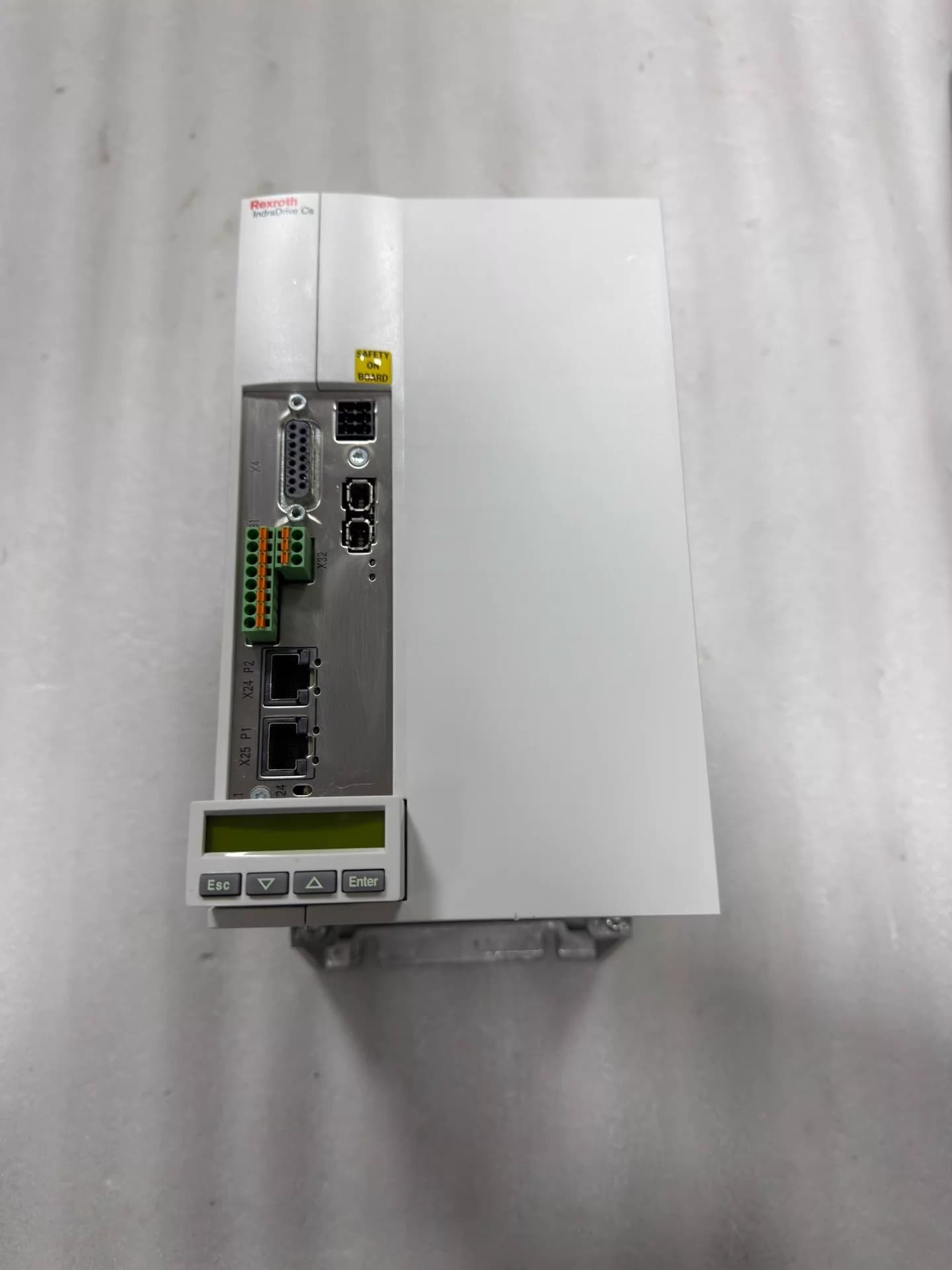 Visiškai nauja originali Bosch Rexroth servo pavara HCS01.1E-W0054-A-03-B-ET-EC-NN-S4-NN-FW servo variklis Greitas pristatymas