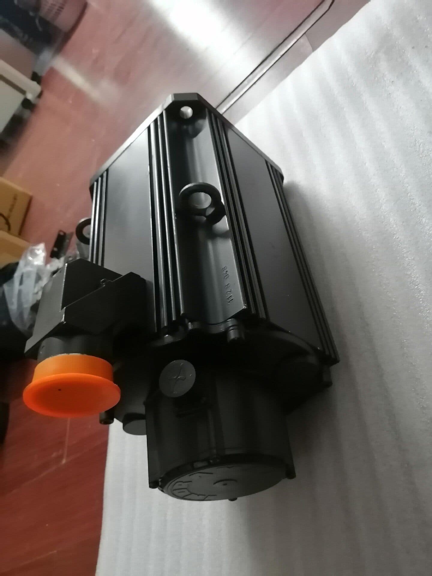 Visiškai naujas originalus Bosch Rexroth servo pavara MKD112B-048-KG2-BN servo variklis Greitas pristatymas
