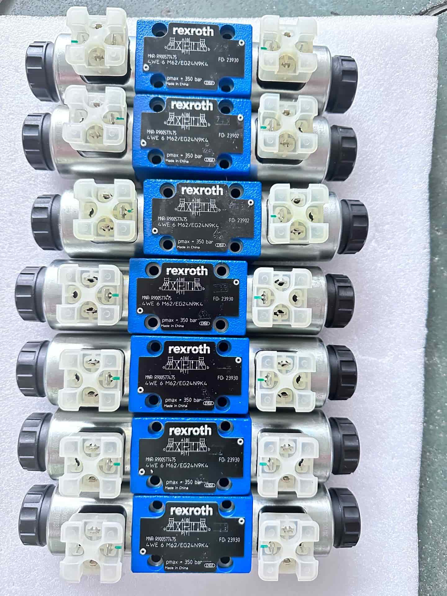 Visiškai naujas originalus Bosch Rexroth servo pavara Proporcinis vožtuvas 4WRZE10W8-85-7X/6EG24N9ETK31/F1D3M servo variklis Greitas pristatymas