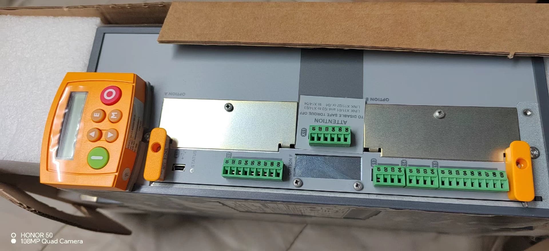 Visiškai naujas originalus Parker 890SD-532590D0-B00-1A000 Servo pavaros kintamo dažnio pavaros servo variklių valdikliai Greitas pristatymas