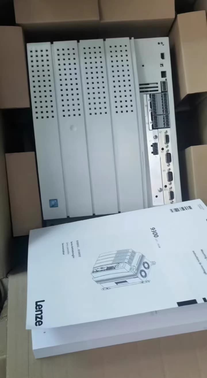 Originalus naujas Lenze E82ZAFAC pramoninis I/O modulis FedEx DHL greitas pristatymas