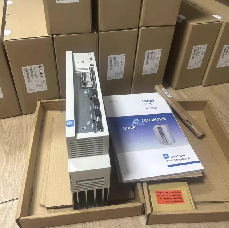 Tikras naujas Lenze E94AMHE0074 pramoninis I/O modulis FedEx DHL greitas pristatymas